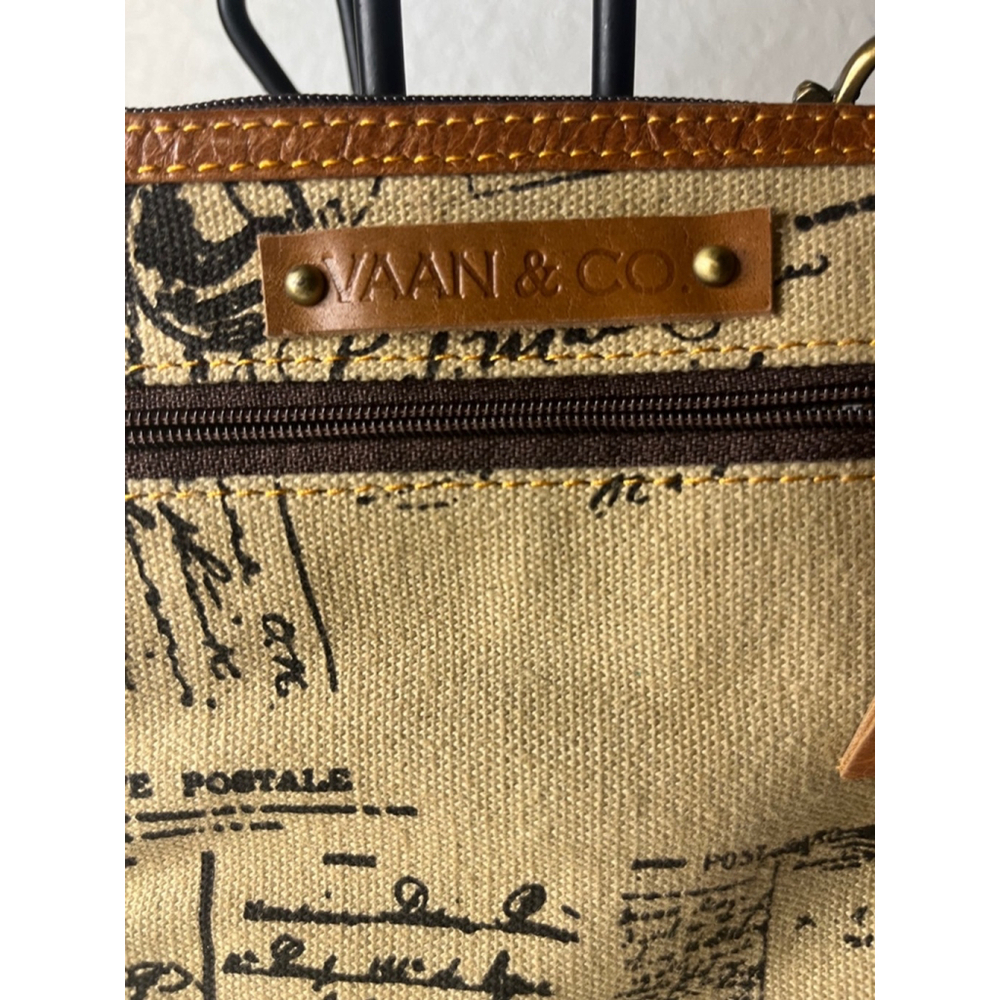 Vaan & Co Small Leather Crossbody Bag Travel Purse with Post Card Design - Picture 3 of 8